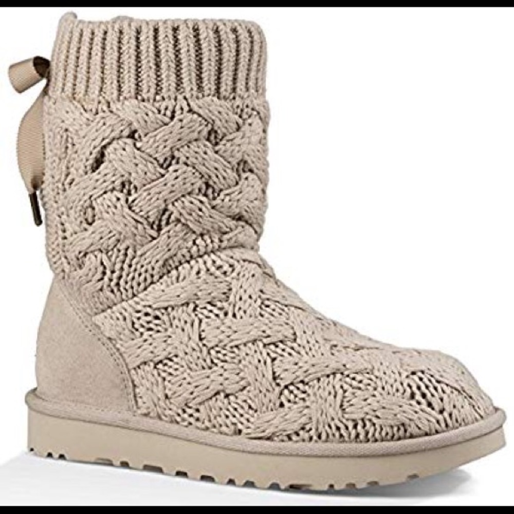 CREAM ISLA UGG BOOTS